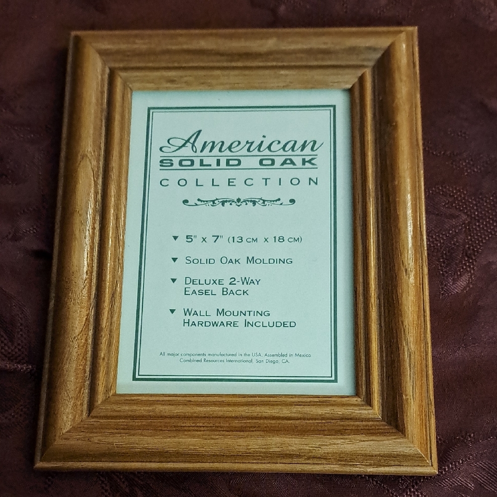 American Solid Oak 5 X 7 Picture Frame Deluxe Easel
